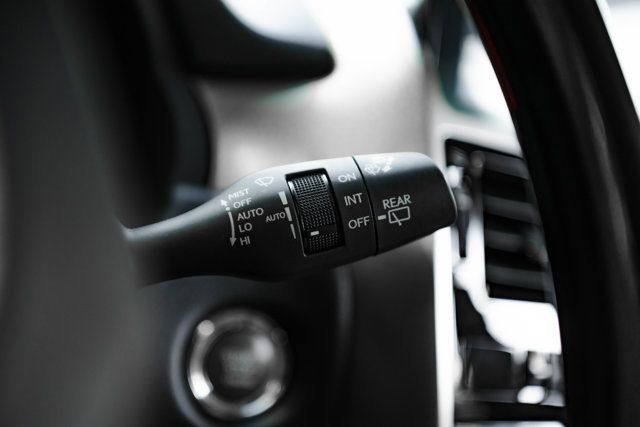 2023 Lexus GX PremiumPlus-SportDesignPkg/2ndRowCaptains/Heated&CooledSeats/NAV - 23082296 - 26