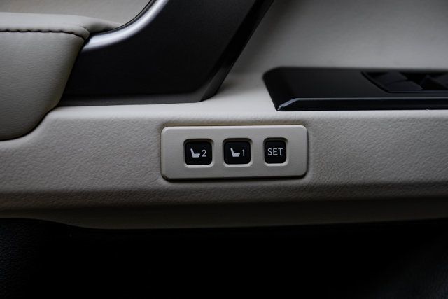 2023 Lexus GX PremiumPlus-SportDesignPkg/2ndRowCaptains/Heated&CooledSeats/NAV - 23082296 - 50