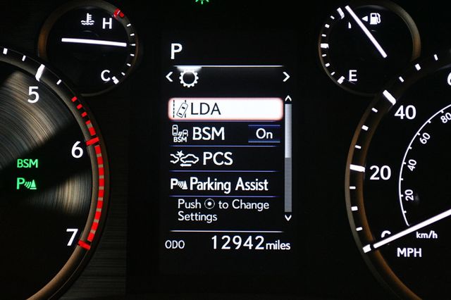 2023 Lexus GX PREMIUM + W/ SPORT DESIGN PKG - 22922723 - 61