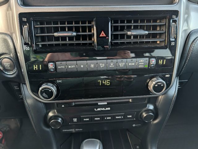 2023 Lexus GX UNMATCHED CLASS!! - 22917976 - 26