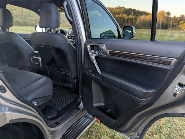 2023 Lexus GX UNMATCHED CLASS!! - 22917976 - 38