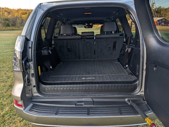 2023 Lexus GX UNMATCHED CLASS!! - 22917976 - 44