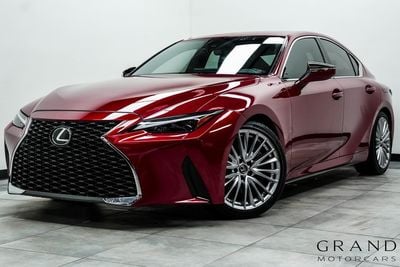 2023 Lexus IS