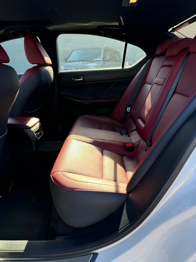 2023 Lexus IS IS 300 RWD - 23040750 - 7