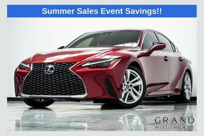 2023 Lexus IS