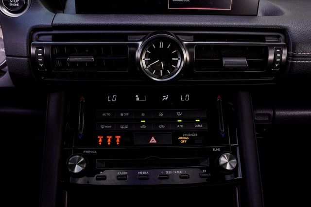 2023 Lexus IS IS 300 RWD - 22929771 - 16