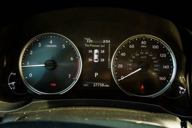 2023 Lexus IS IS 300 RWD - 23001352 - 31
