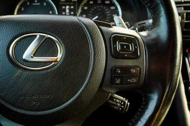 2023 Lexus IS IS 300 RWD - 23001352 - 32