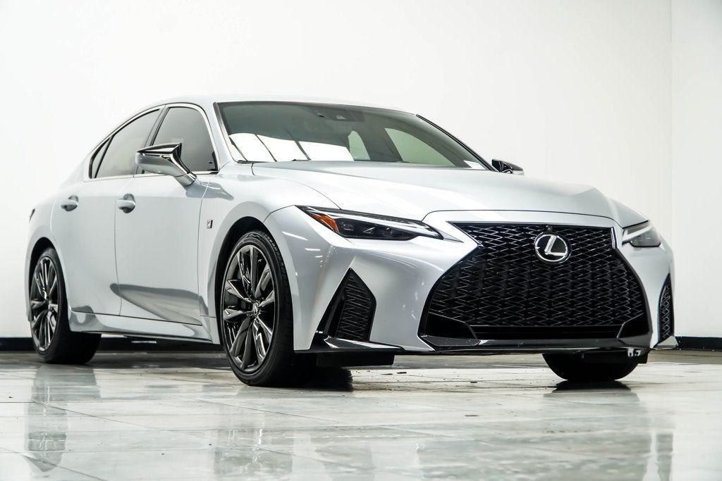 Lexus IS photo 4