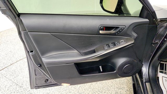 2023 Lexus IS IS 350 F SPORT w/ Navigation, Panoramic View & Power Moonroof - 23030456 - 10