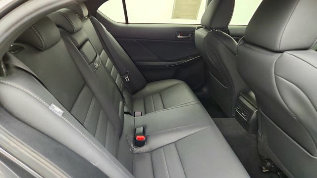 2023 Lexus IS IS 350 F SPORT w/ Navigation, Panoramic View & Power Moonroof - 23030456 - 23