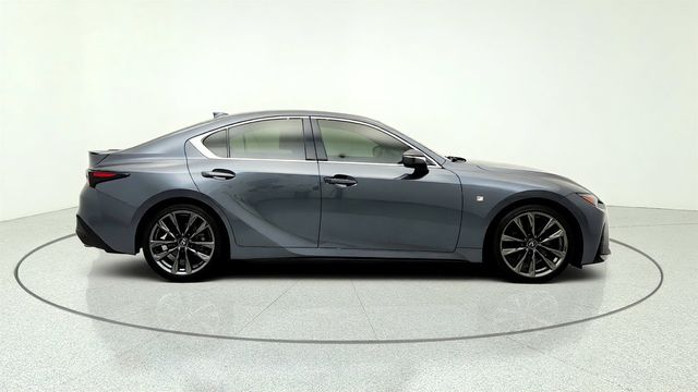 2023 Lexus IS IS 350 F SPORT w/ Navigation, Panoramic View & Power Moonroof - 23030456 - 3