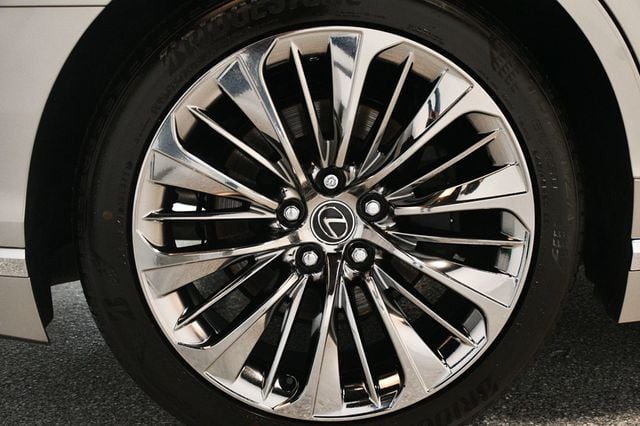 2023 Lexus LS LS 500 RWD - 22988170 - 19