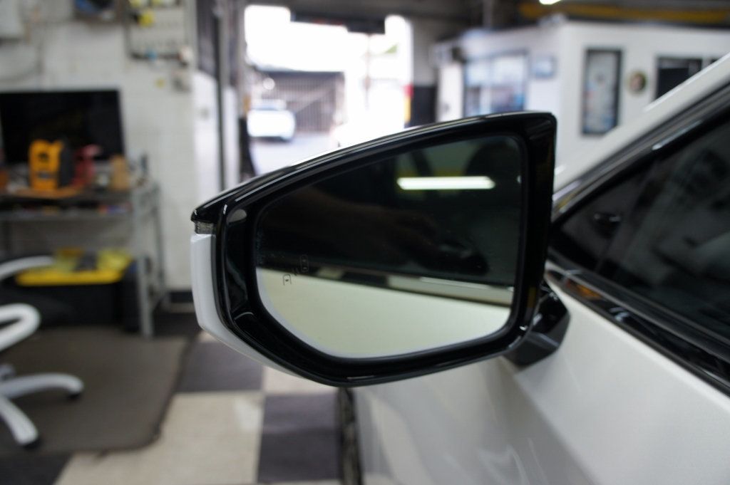 2023 Lexus LS Luxury Pkg, only  6k miles, Immaculate! - 22995446 - 26