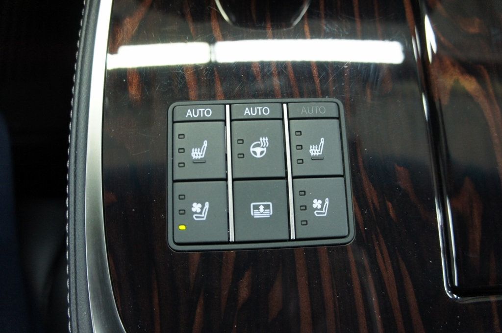 2023 Lexus LS Luxury Pkg, only  6k miles, Immaculate! - 22995446 - 36