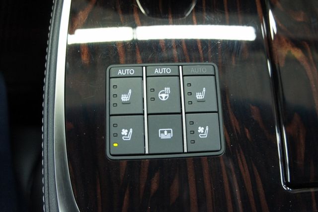 2023 Lexus LS Luxury Pkg, only  6k miles, Immaculate! - 22995446 - 36