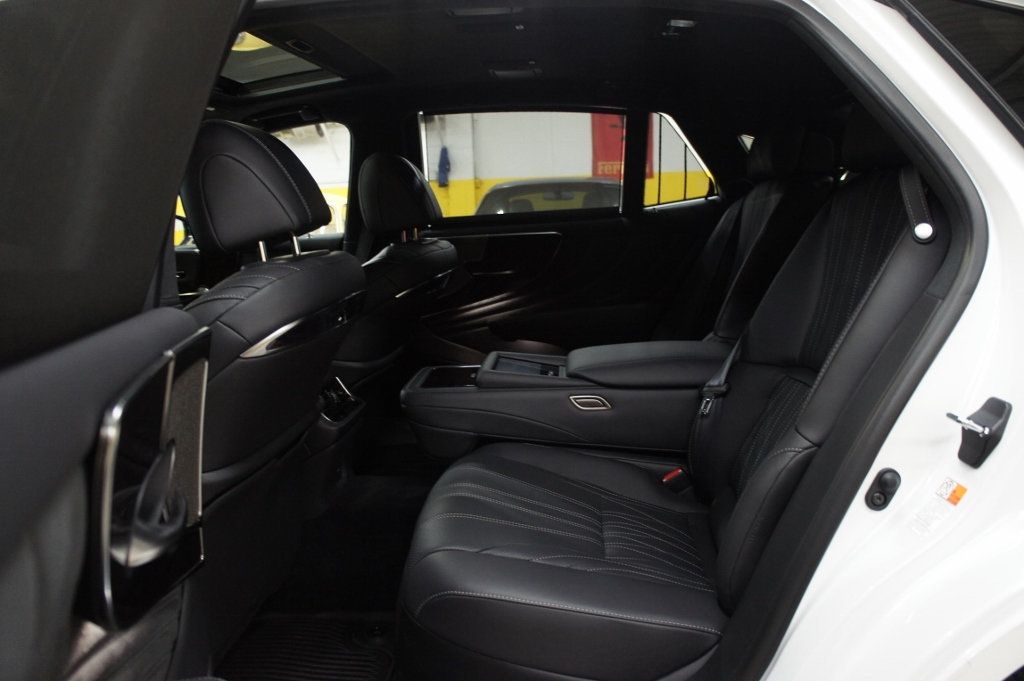 2023 Lexus LS Luxury Pkg, only  6k miles, Immaculate! - 22995446 - 43