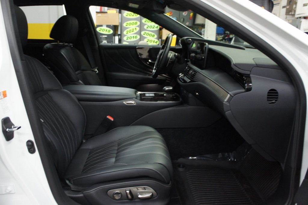 2023 Lexus LS Luxury Pkg, only  6k miles, Immaculate! - 22995446 - 57