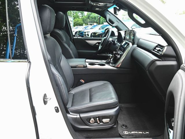 2023 Lexus LX 600 F SPORT - 23038933 - 32