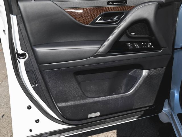 2023 Lexus LX 600 600 Ultra Luxury's photo