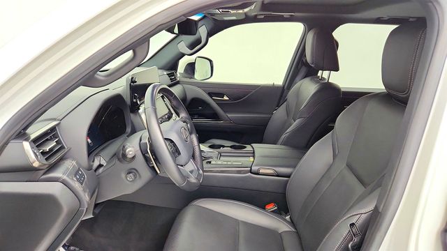2023 Lexus LX LX 600 Premium 4WD w/ Mark Levinson Audio & Interior Upgrade Pkg - 23033250 - 19