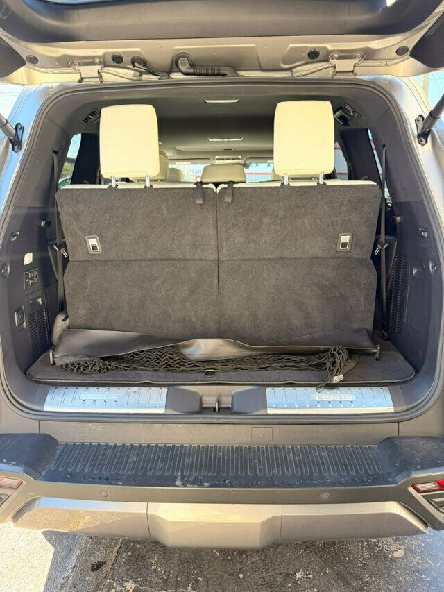 2023 Lexus LX MSRP$112280/Luxury/ActiveHeightControl/RearSeatEntertainment/NAV - 22930059 - 13