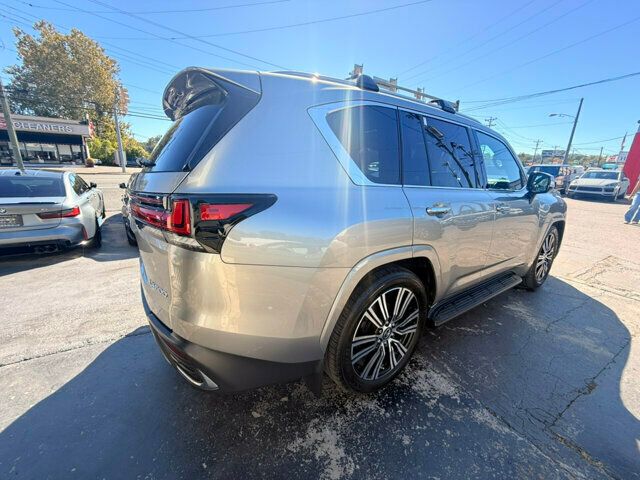 2023 Lexus LX MSRP$112280/Luxury/ActiveHeightControl/RearSeatEntertainment/NAV - 22930059 - 4