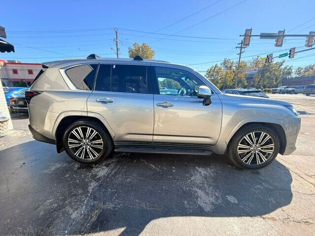 2023 Lexus LX MSRP$112280/Luxury/ActiveHeightControl/RearSeatEntertainment/NAV - 22930059 - 5