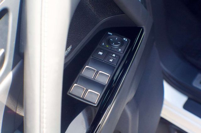 2023 Lexus LX Premium Pkg/Heated&Cooled Front-Rear Seats/Blind Spot/NAV/360Cam - 22985532 - 25