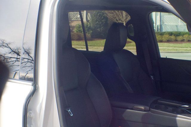 2023 Lexus LX Premium Pkg/Heated&Cooled Front-Rear Seats/Blind Spot/NAV/360Cam - 22985532 - 37