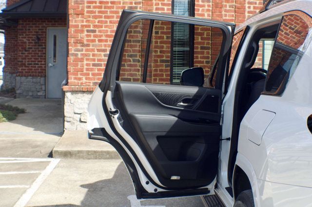 2023 Lexus LX Premium Pkg/Heated&Cooled Front-Rear Seats/Blind Spot/NAV/360Cam - 22985532 - 38