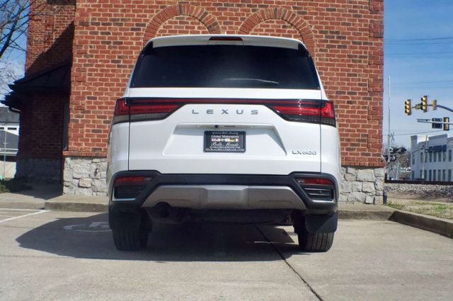 2023 Lexus LX Premium Pkg/Heated&Cooled Front-Rear Seats/Blind Spot/NAV/360Cam - 22985532 - 5