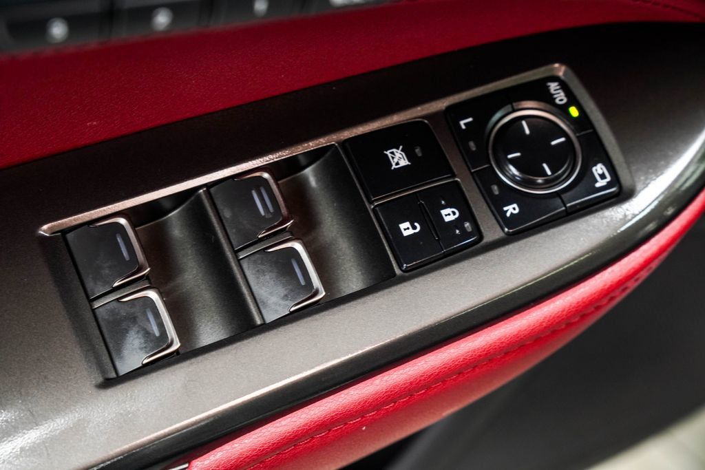 Lexus NX photo 43