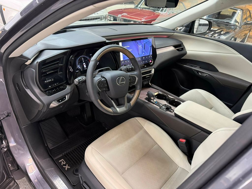 2023 Lexus RX 21" Allow Wheels, Head-Up Display, Traffic Jam Assist - 23047134 - 11