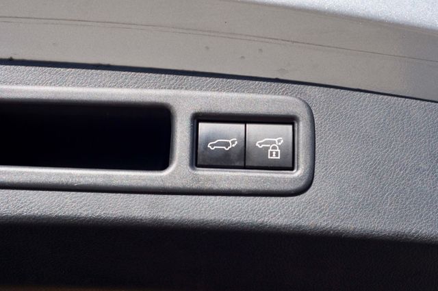 2023 Lexus RX Luxury/Heated&CooledFront&RearSeats/PowerMoonroof/BackupCamera - 22970306 - 16