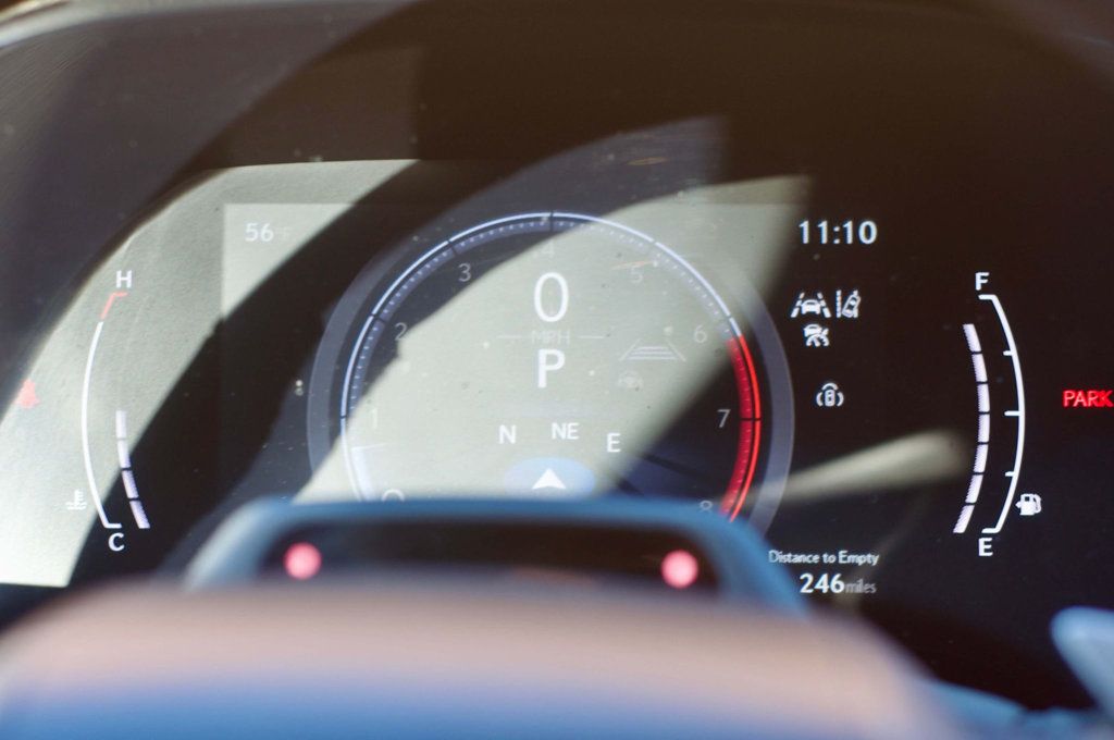 2023 Lexus RX Luxury/Heated&CooledFront&RearSeats/PowerMoonroof/BackupCamera - 22970306 - 32