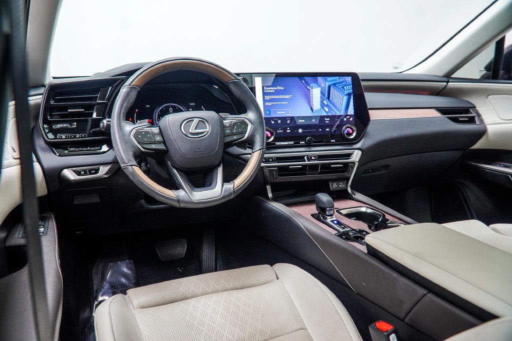 Lexus RX photo 17
