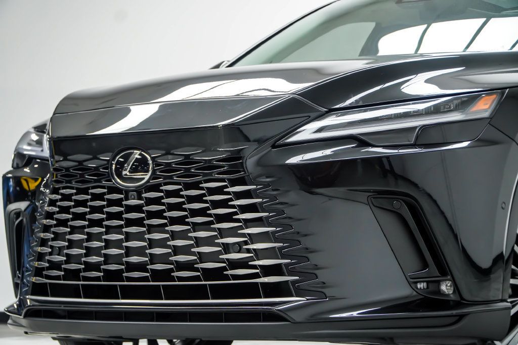 Lexus RX photo 2