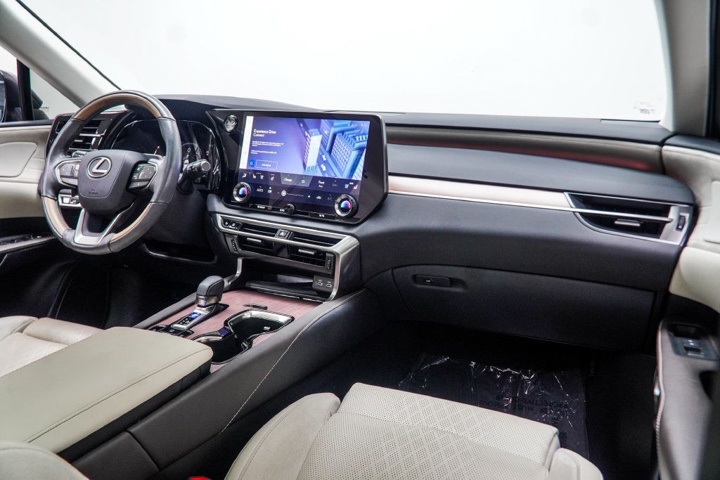 Lexus RX photo 20