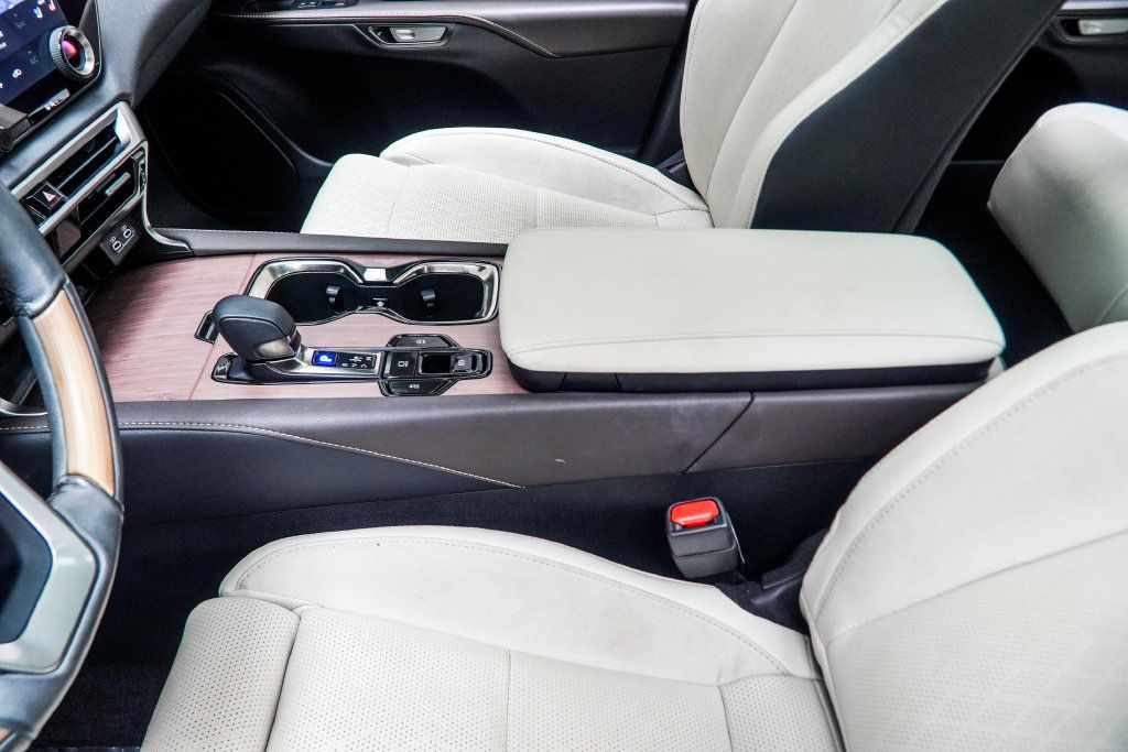 Lexus RX photo 21