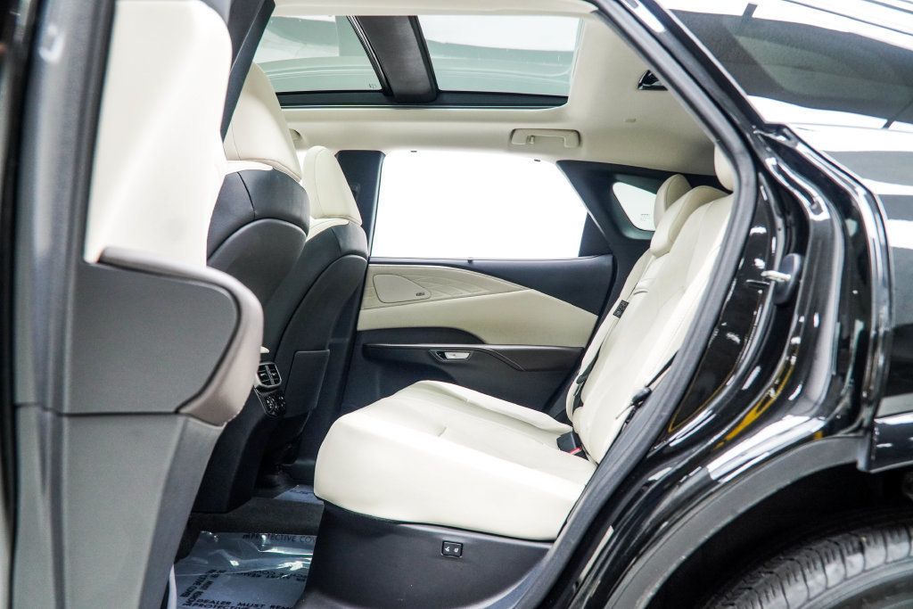Lexus RX photo 40