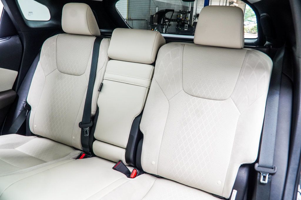 Lexus RX photo 41