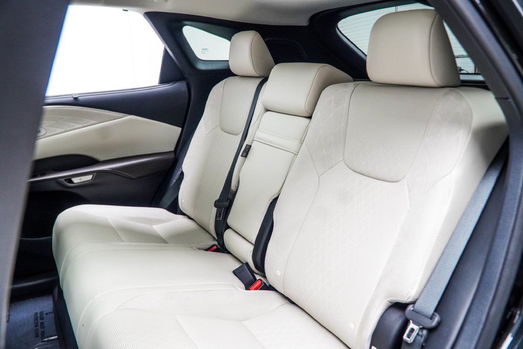 Lexus RX photo 42
