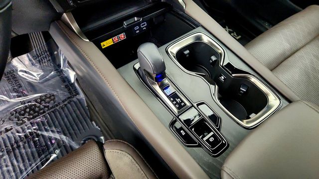 2023 Lexus RX RX 350 Luxury FWD w/ Mark Levinson & Pano Moonroof - 23073905 - 16