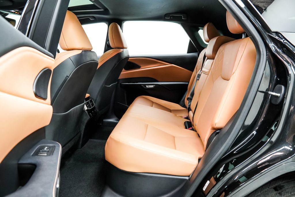 Lexus RX photo 18