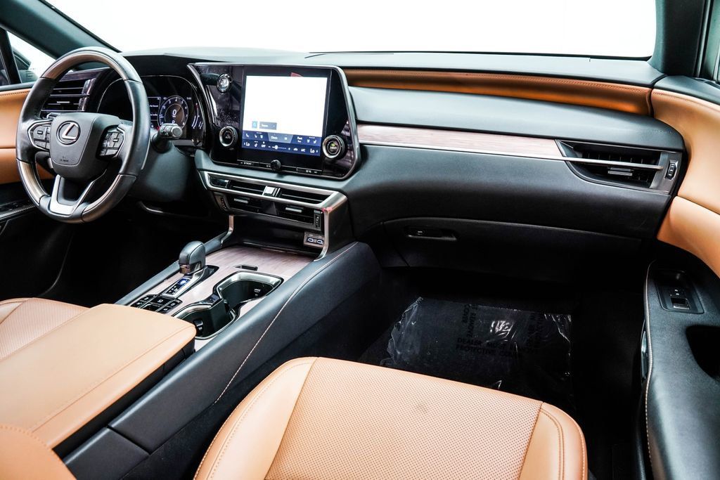 Lexus RX photo 22