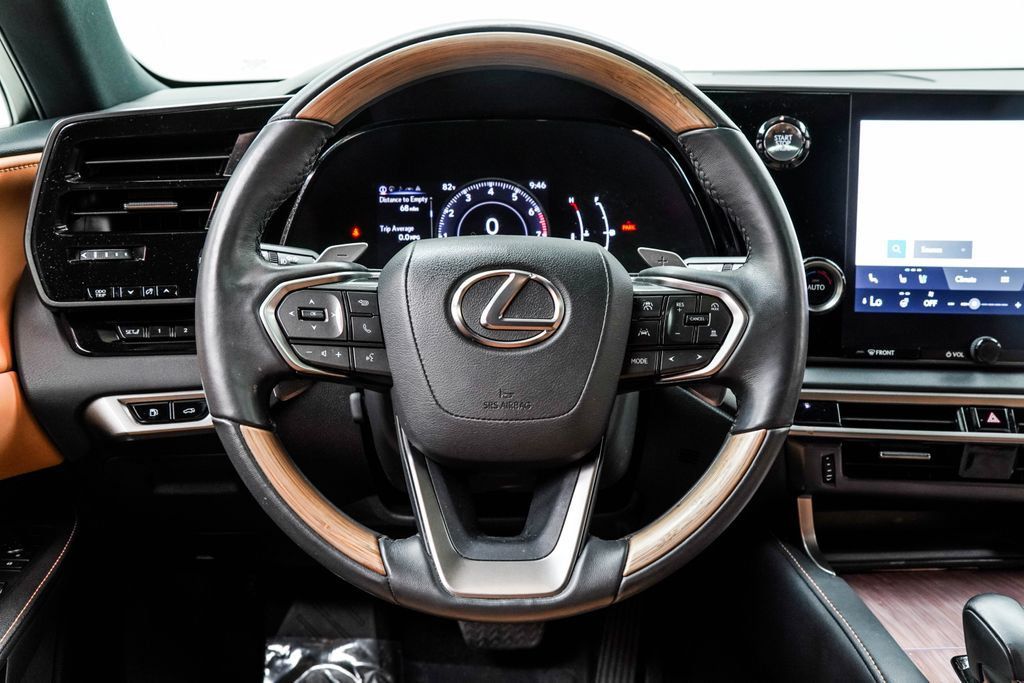 Lexus RX photo 23
