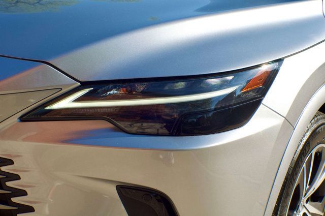 2023 Lexus RX RX-350/Premium-AWD/ColdAreaPkg/Heated&CooledSeats/BlindSpot/NAV - 22999393 - 12