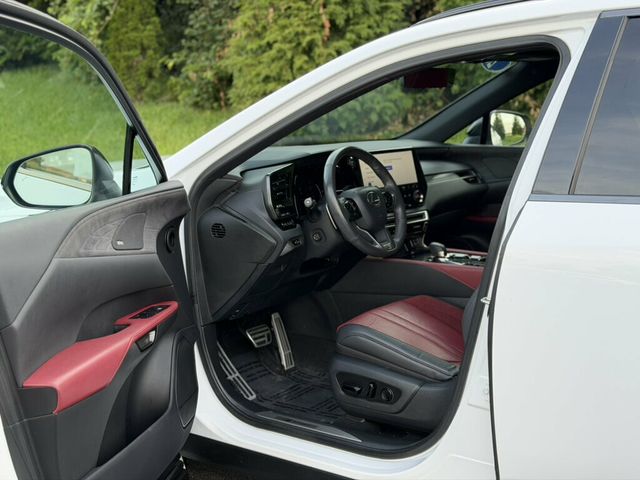 2023 Lexus RX RX 500h F SPORT Performance AWD - 23073341 - 11