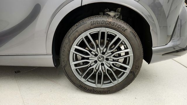 2023 Lexus RX RX 500h F SPORT Performance AWD with M Levinson Surround Sound - 22943358 - 8